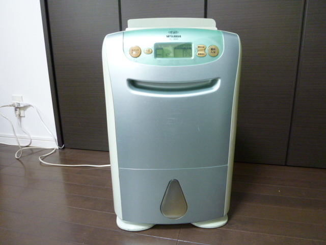 新古品】三菱電機 衣類乾燥除湿器 MJ-PV240SX W